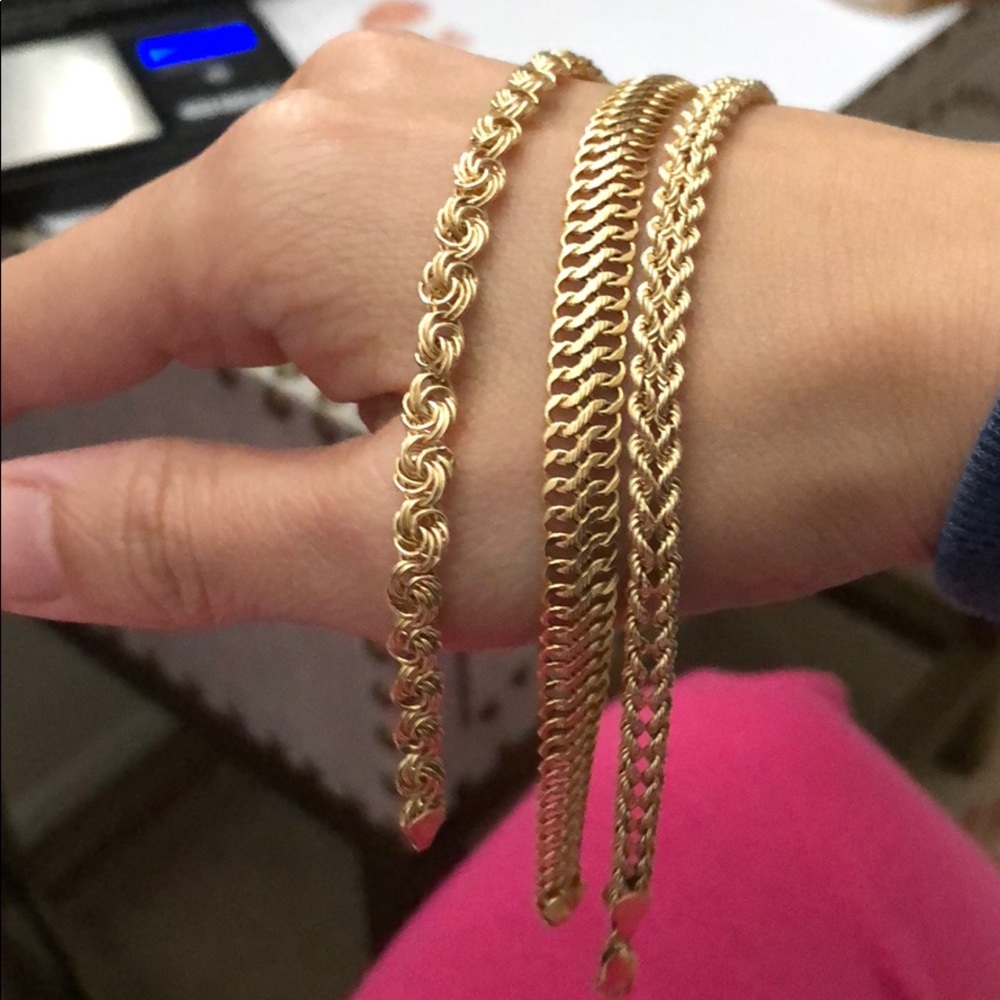 Bundle of 14k yellow gold bracelet❤️